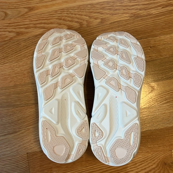 HOKA One One Clifton 9 Size 11 NEW - Picture 9 of 15